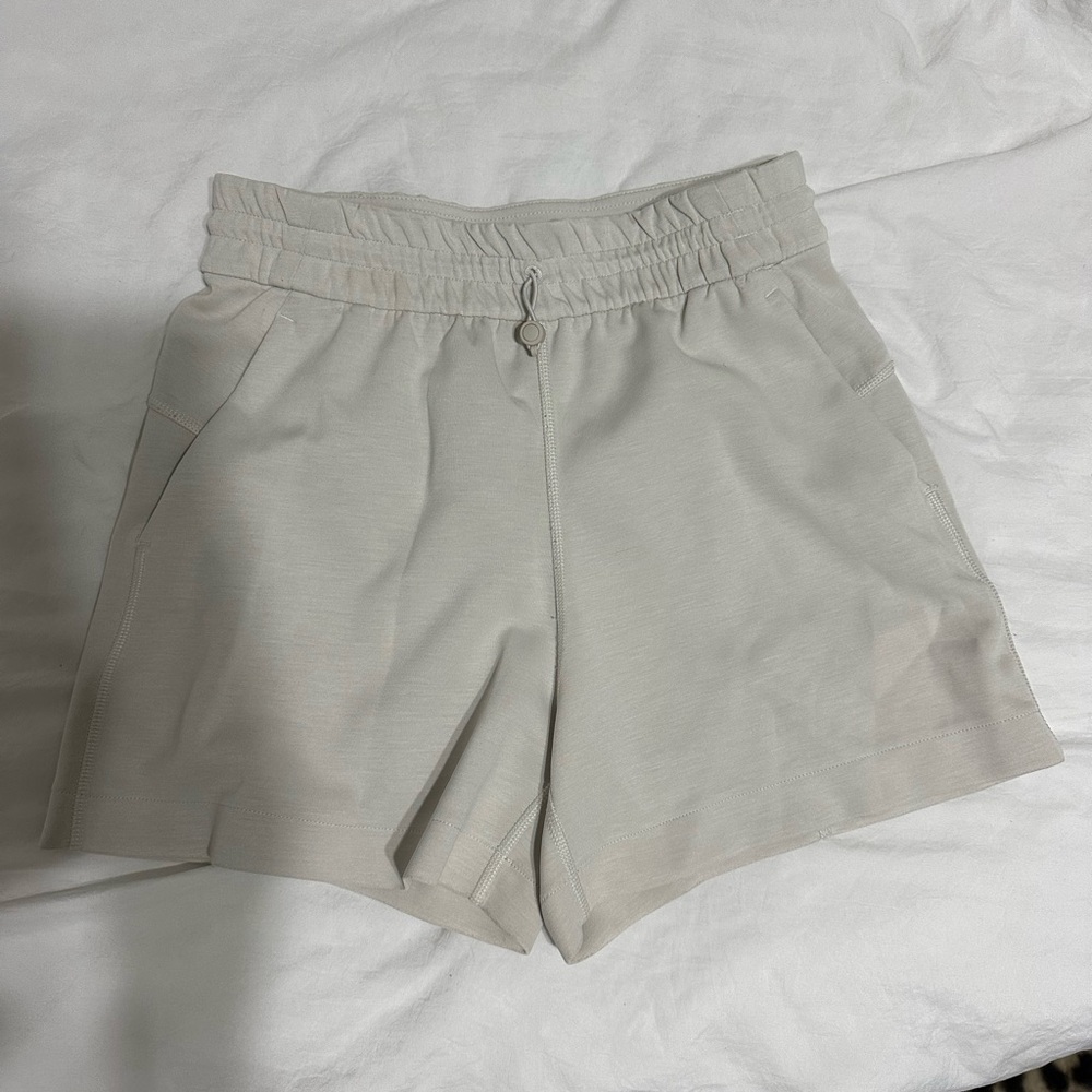 Lululemon Softstreme High Rise 4” Short